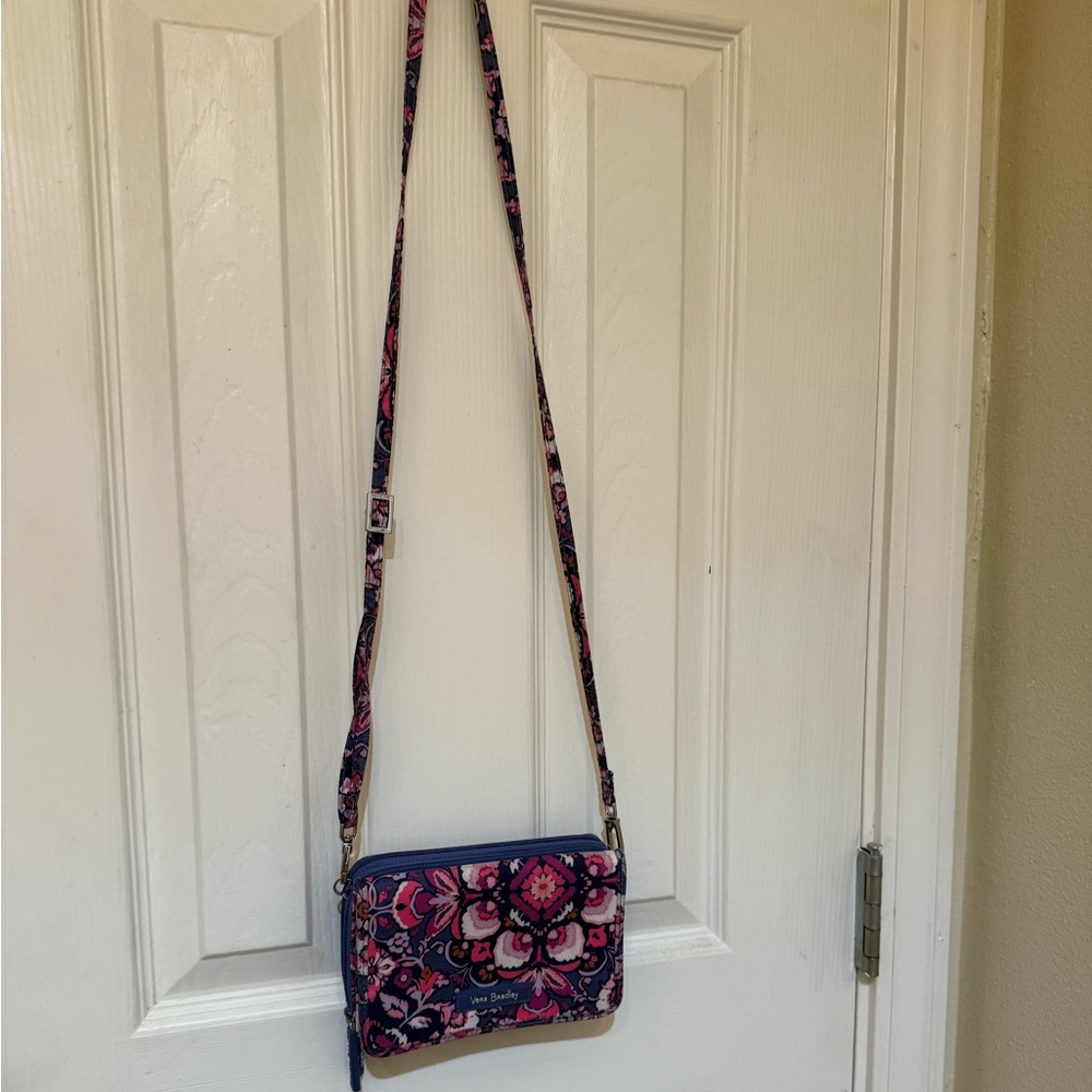 EUC Vera Bradley Raspberry Medallion RFID Crossbody